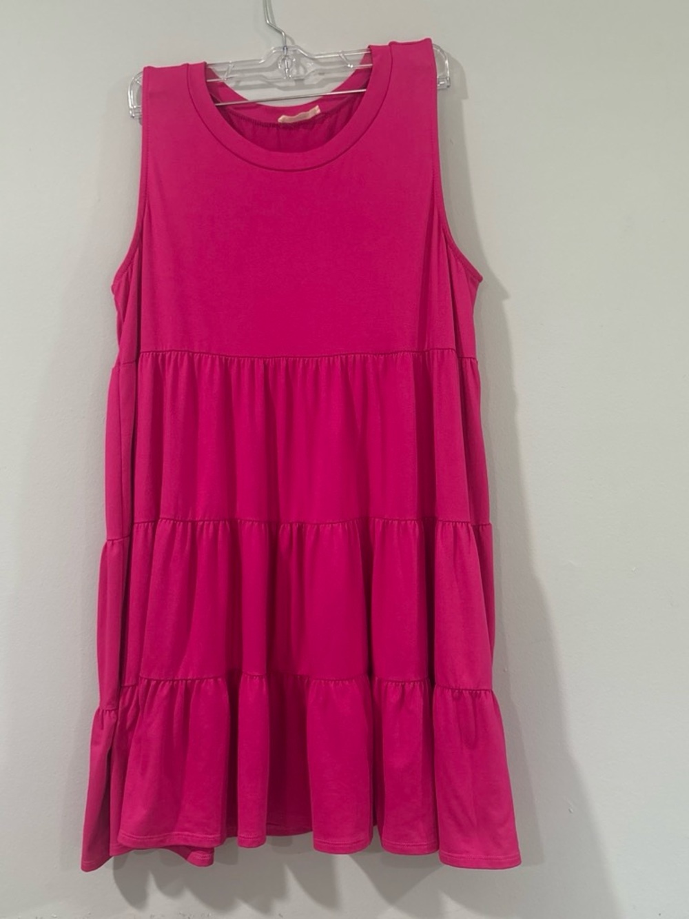 ENTRO/BARBIECORE COLORFUL BRIGHT FUCHSIA TIERED SLEVELESS DRESS SIZE/M